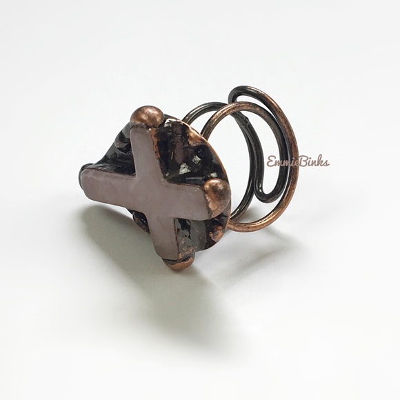 New Genuine Rose Quartz & Copper Cross Statement Ring - Picture 13 of 16